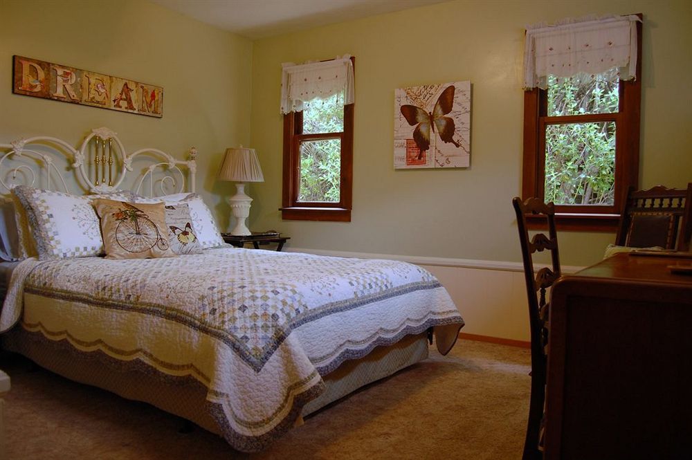 Country Inn Guesthouse 布拉格堡 外观 照片